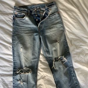 Distressed Wedgie Fit Levi’s